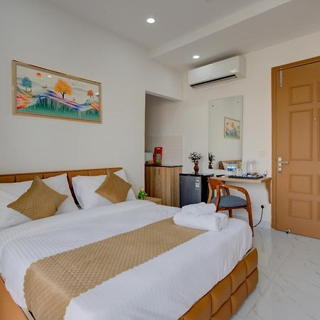 גורגאון The Lodgers Studio Apartment Infront Of Artemis Hospital Gurugram מראה חיצוני תמונה