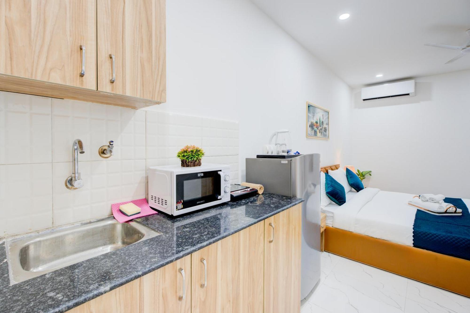 גורגאון The Lodgers Studio Apartment Infront Of Artemis Hospital Gurugram מראה חיצוני תמונה